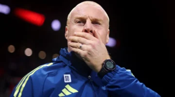 مقترح مدرب نوتنجهام.. طلب رسمي لمنع استخدام المناشف في الدوري الإنجليزي الممتاز